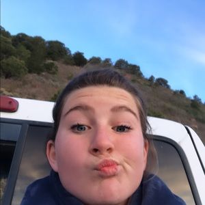 Meet your Posher, Bailey